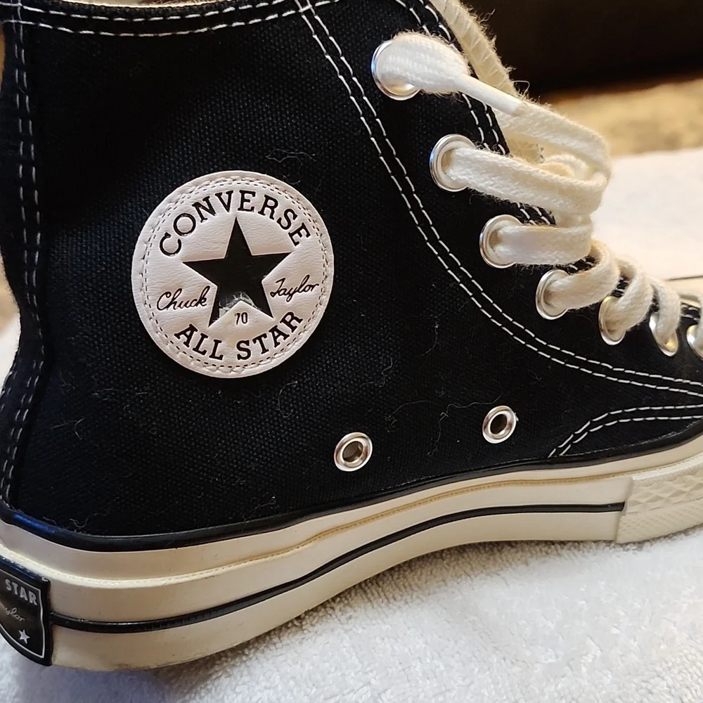 Converse - Picture 5 of 5